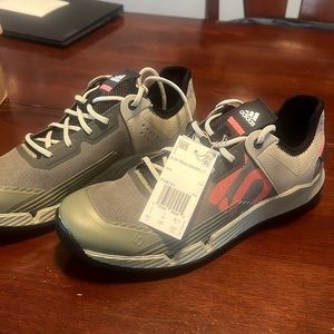 Women’s Adidas Five Ten Trailcross LT Mountain Bike Shoes size 8.5